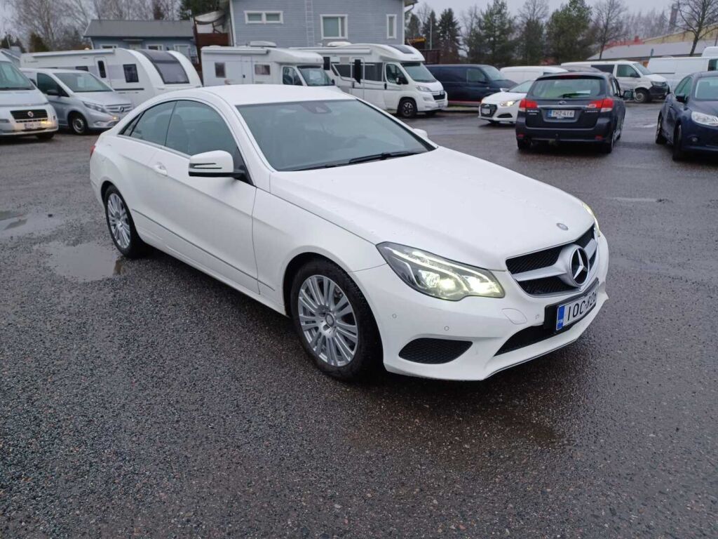 Mercedes-Benz E 2013 Valkoinen