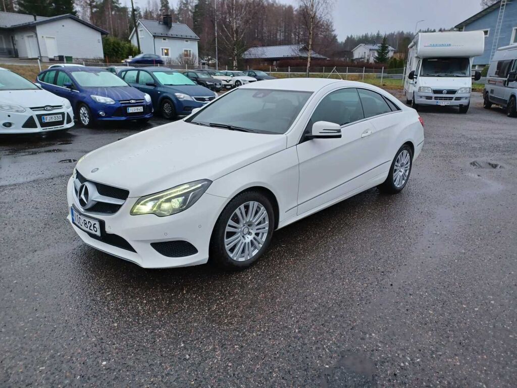Mercedes-Benz E 2013 Valkoinen