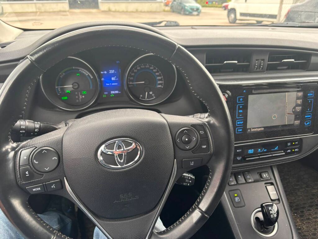 Toyota Auris 2018 Sininen