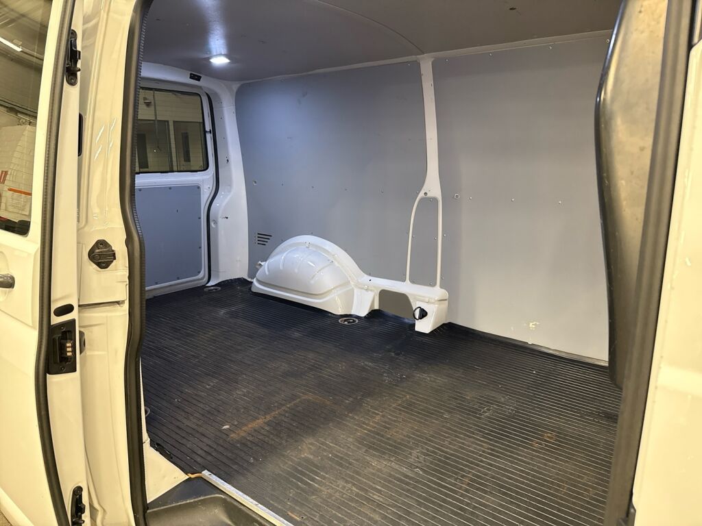 Volkswagen Transporter 2018 Valkoinen