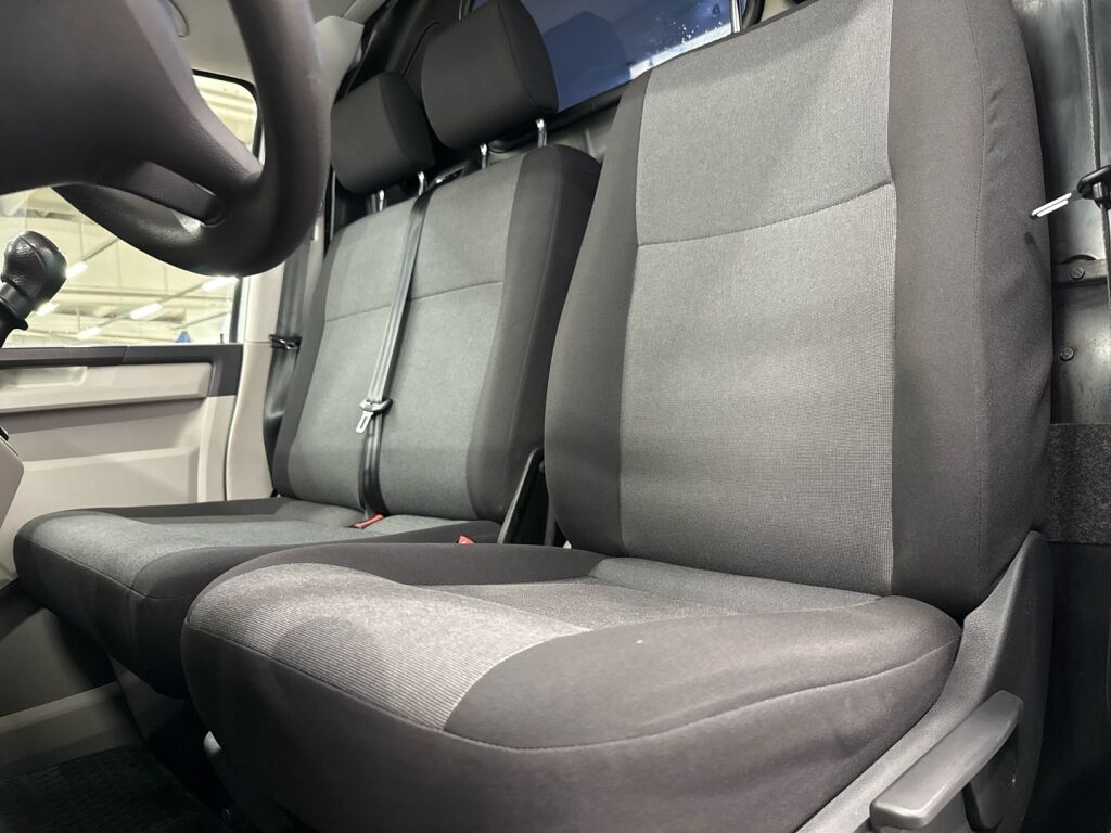 Volkswagen Transporter 2018 Valkoinen