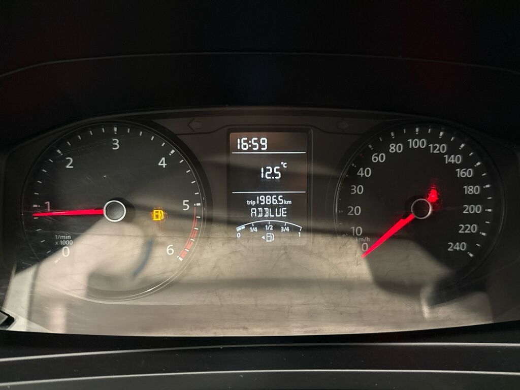 Volkswagen Transporter 2018 Valkoinen