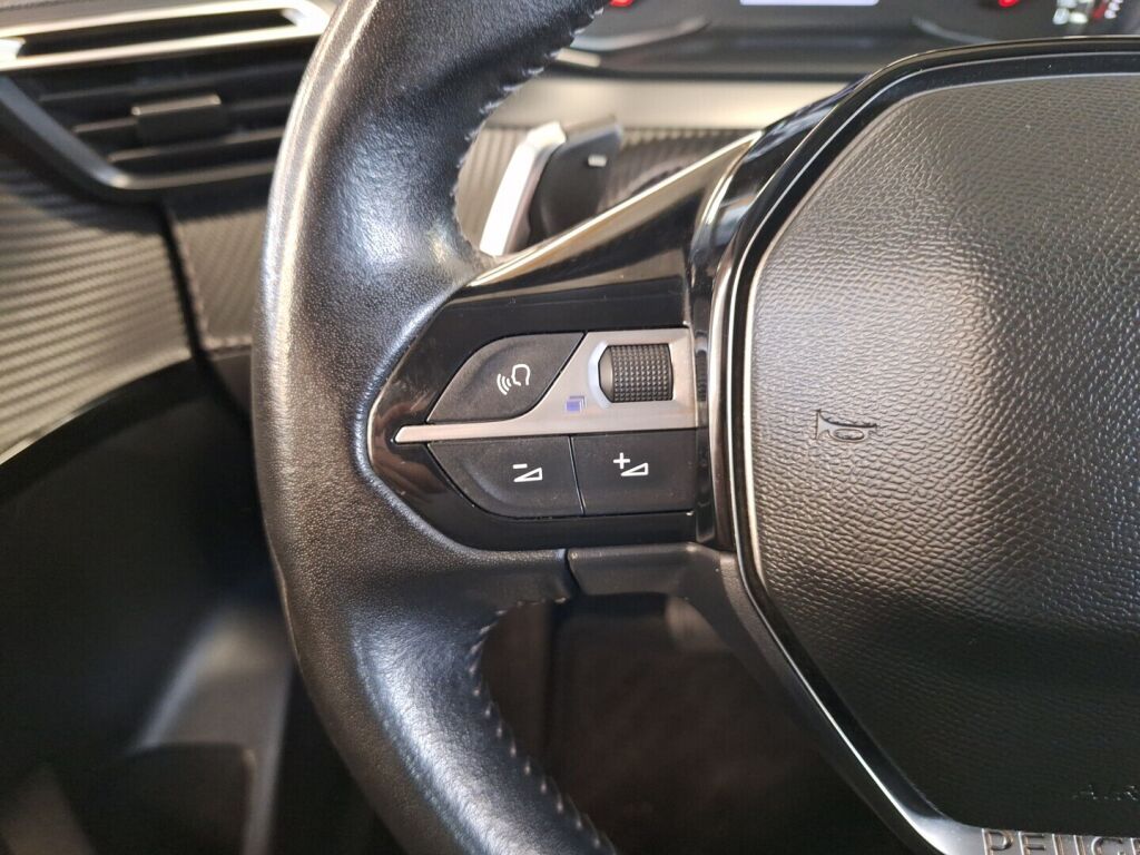 Peugeot 208 2020 Valkoinen