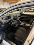 Peugeot 5008 2018 Valkoinen