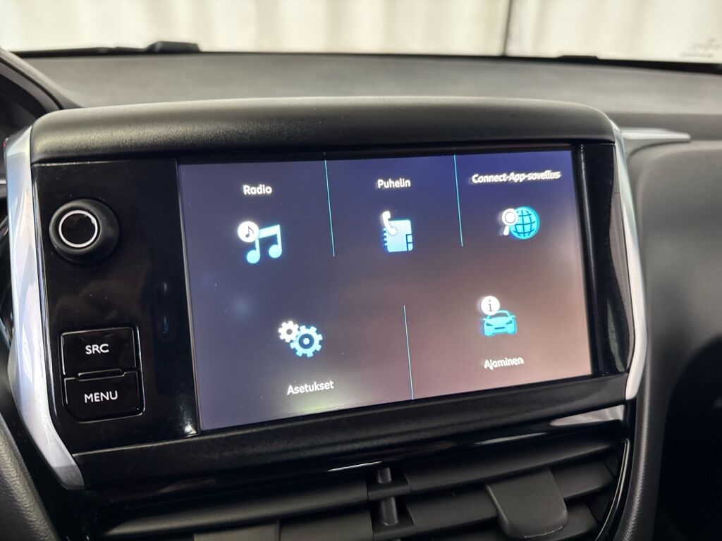 Peugeot 208 2018 Valkoinen