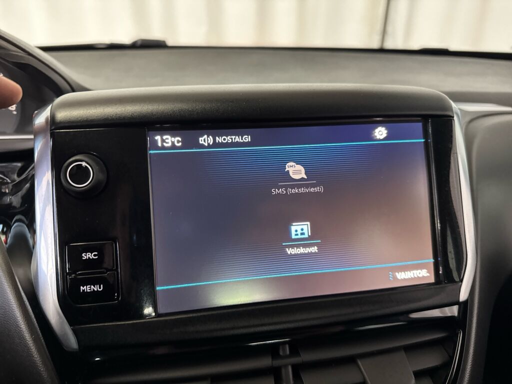 Peugeot 208 2018 Valkoinen