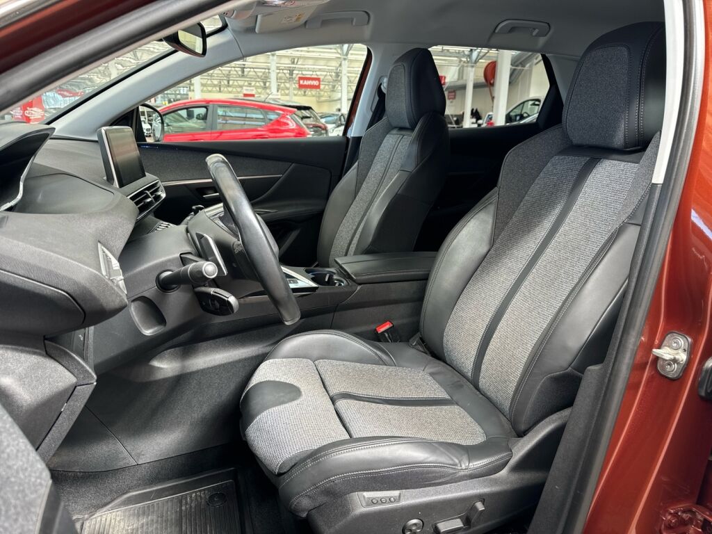 Peugeot 3008 2018 Ruskea (beige)
