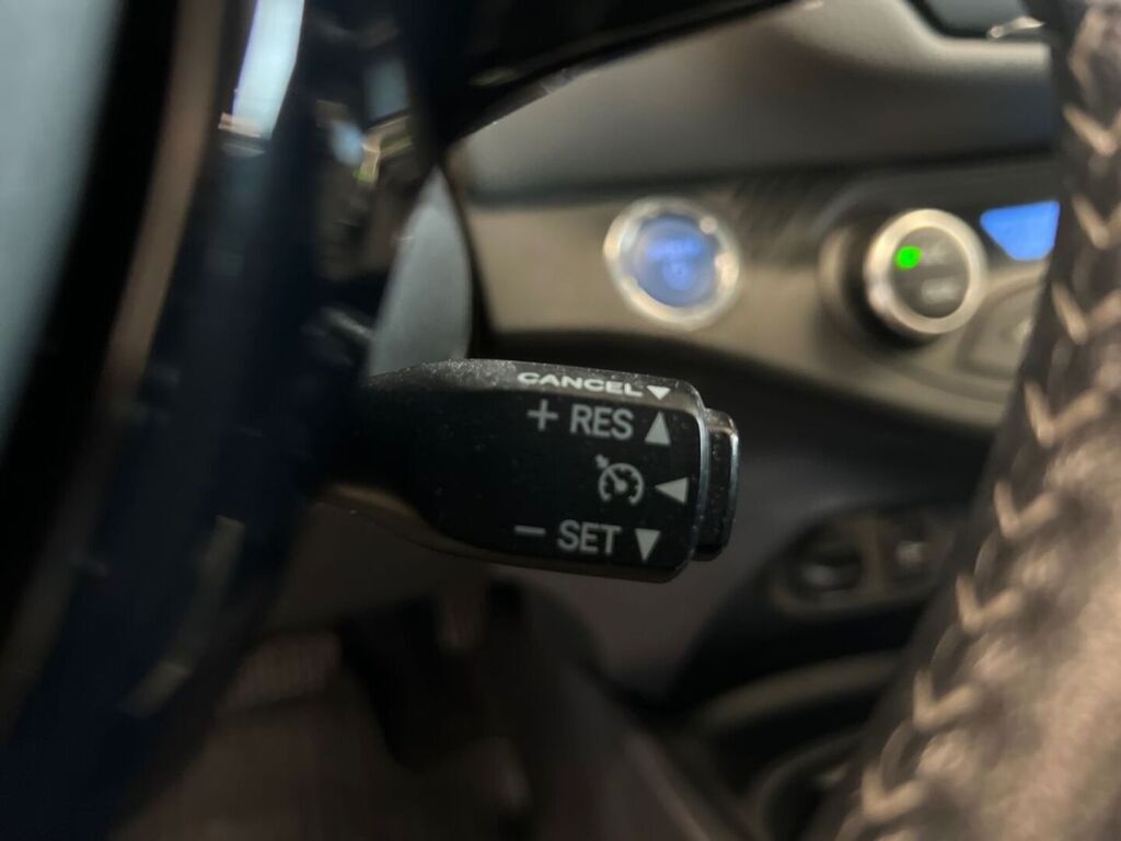 Toyota Yaris 2018 Valkoinen