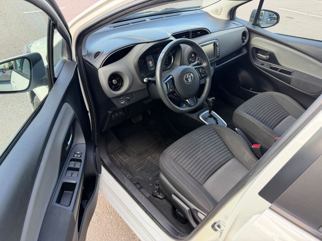 Toyota Yaris 2018 Valkoinen