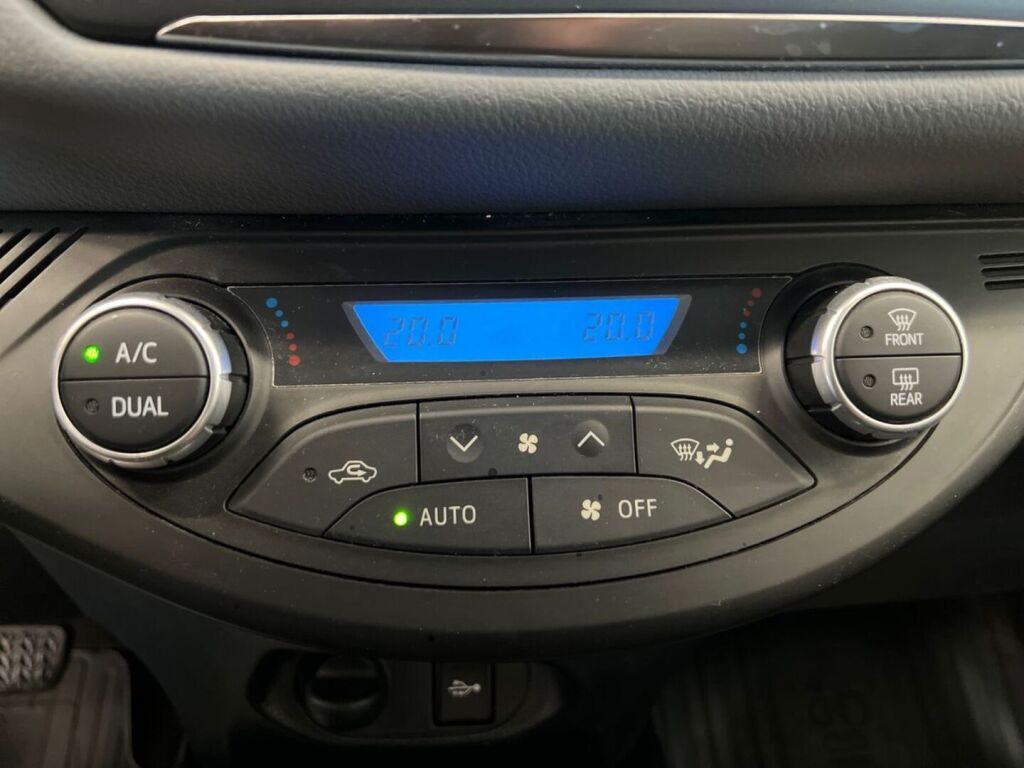 Toyota Yaris 2018 Valkoinen