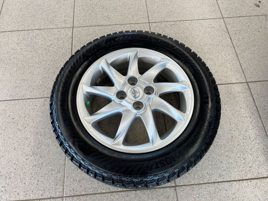 Toyota Yaris 2018 Valkoinen