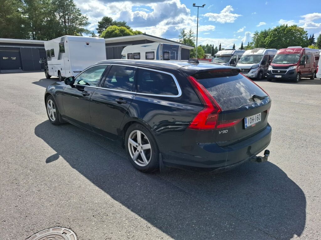 Volvo V90 2018 Musta