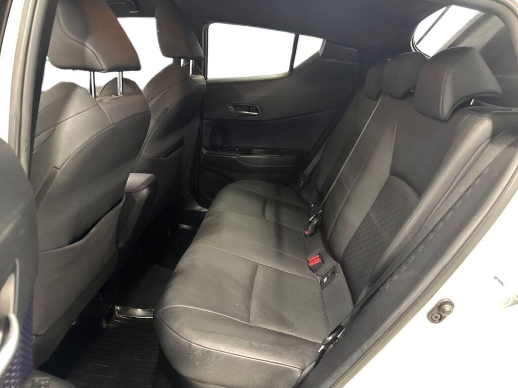 Toyota C-HR 2018 Valkoinen