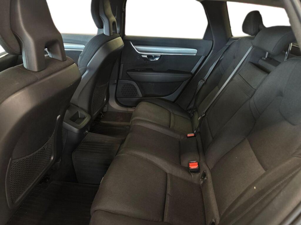 Volvo V90 2018 Musta