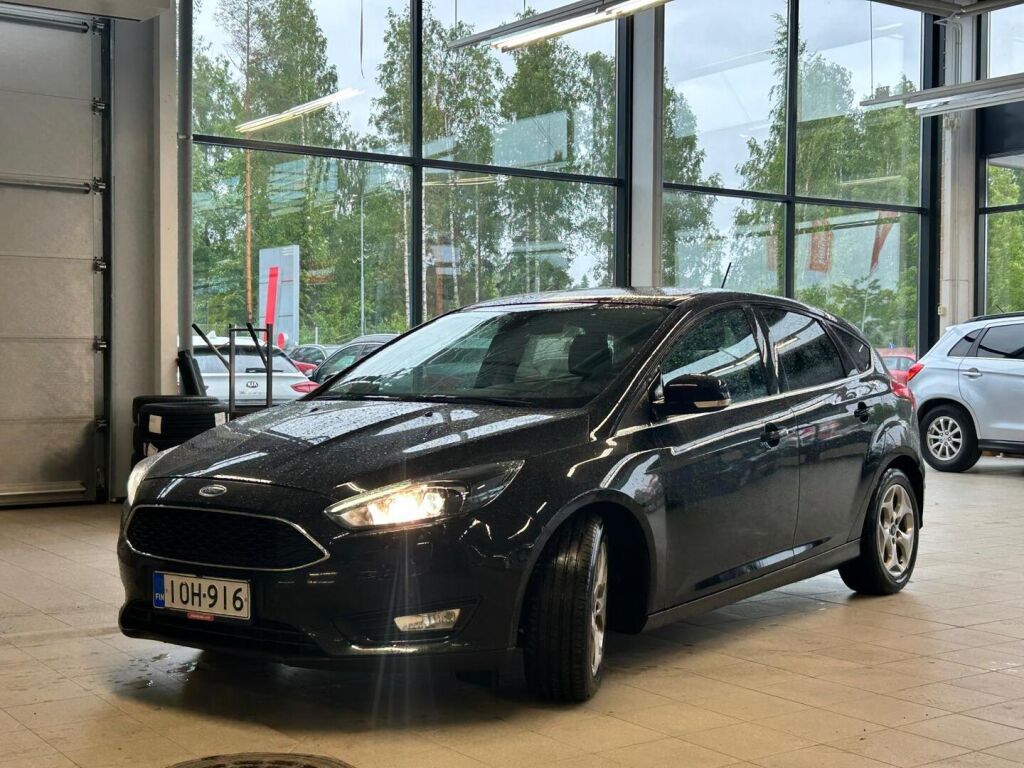 Ford Focus 2018 Musta