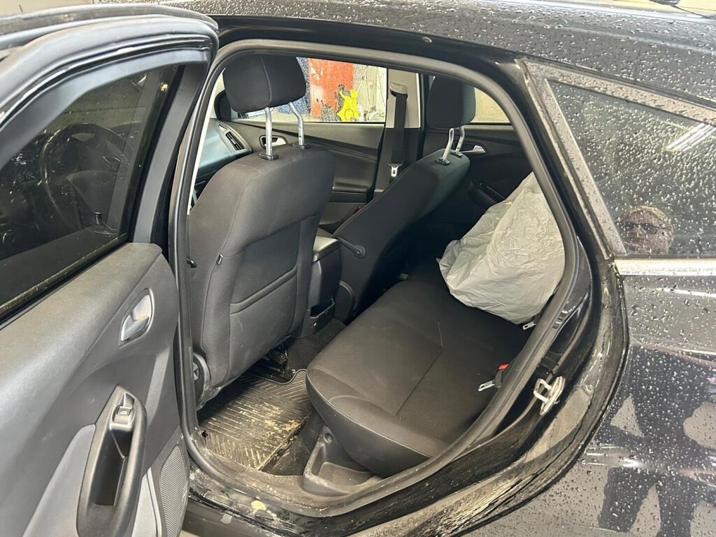 Ford Focus 2018 Musta