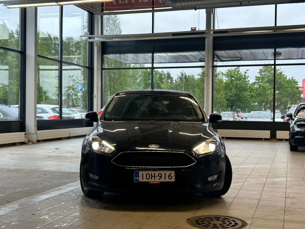 Ford Focus 2018 Musta