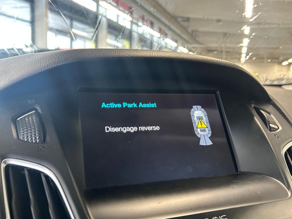 Ford Focus 2018 Musta