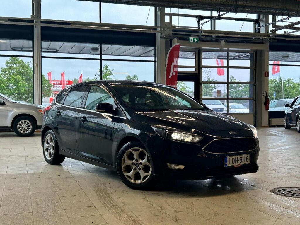 Ford Focus 2018 Musta