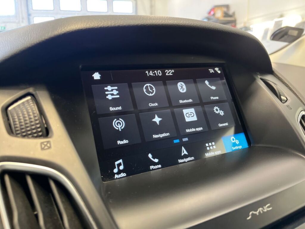 Ford Focus 2018 Musta