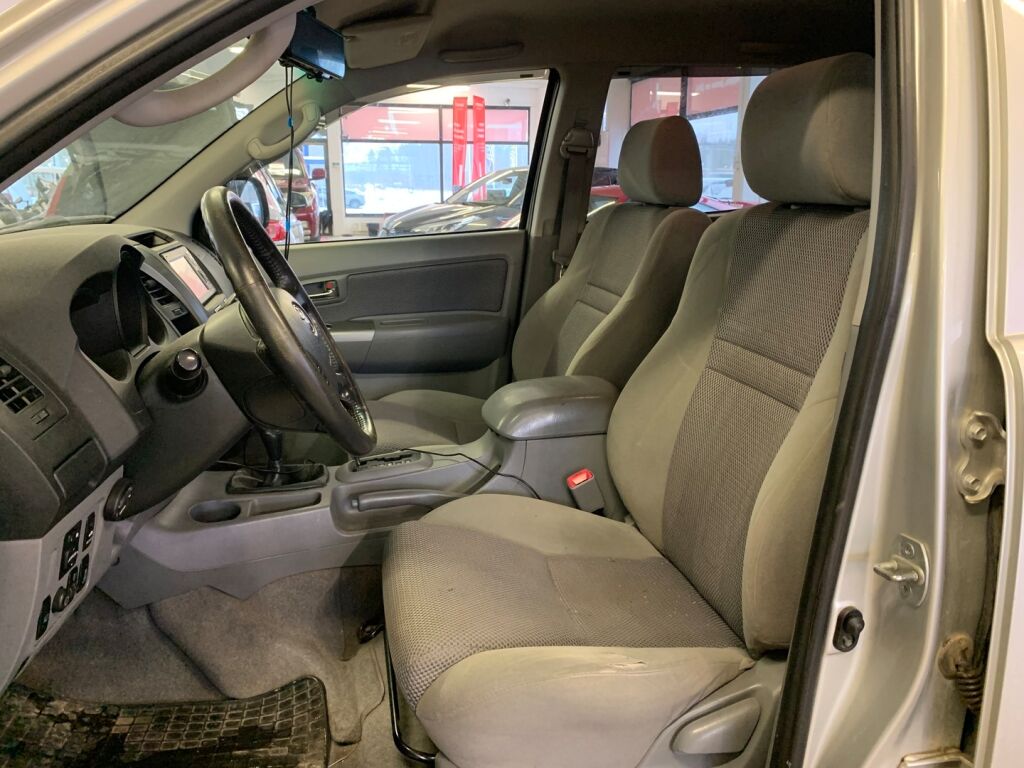 Toyota Hilux 2011 Hopea