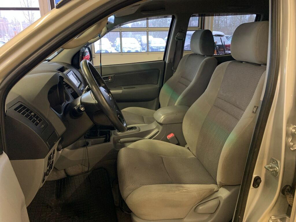 Toyota Hilux 2011 Hopea