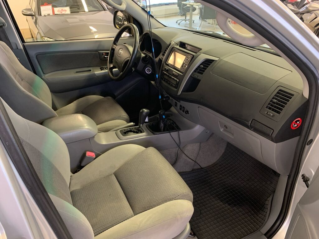 Toyota Hilux 2011 Hopea