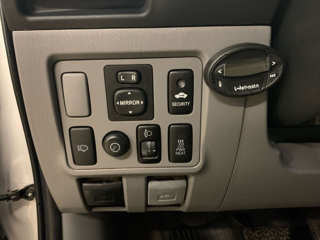 Toyota Hilux 2011 Hopea