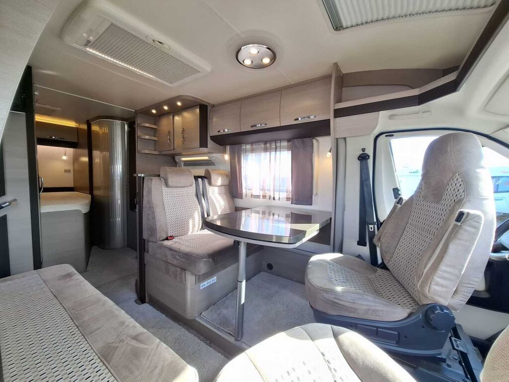 Hobby Optima De Luxe T65 FL 2018 Harmaa