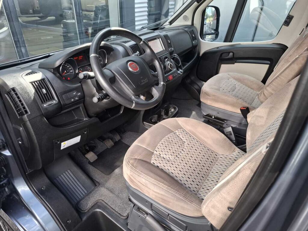 Hobby Optima De Luxe T65 FL 2018 Harmaa