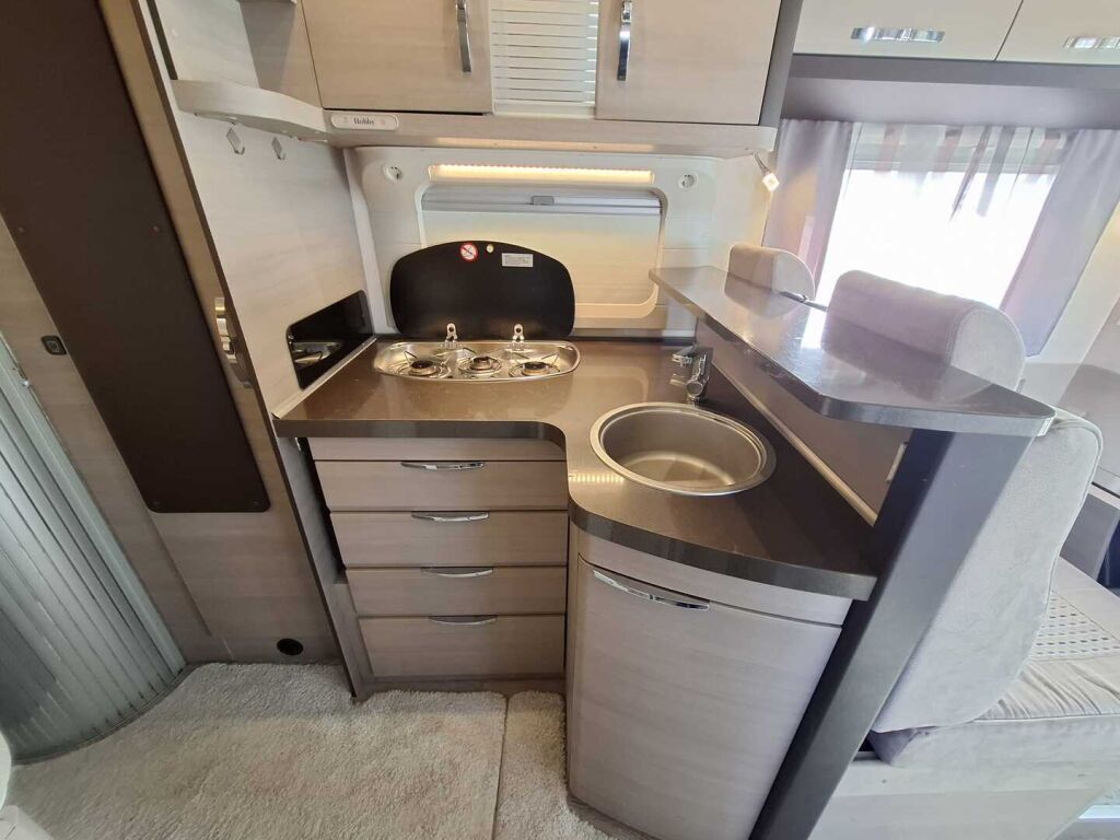 Hobby Optima De Luxe T65 FL 2018 Harmaa