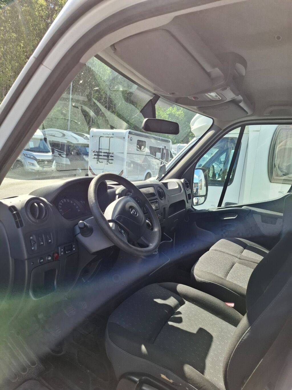 Opel Movano 2018 Valkoinen