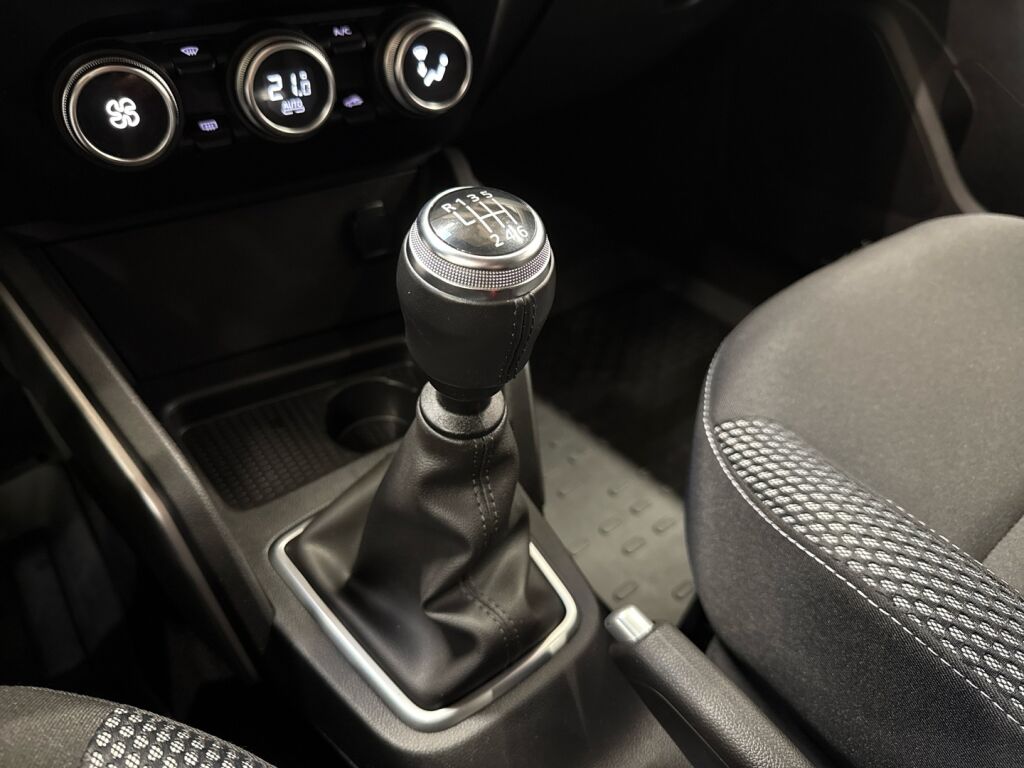 Dacia Duster 2018 Ruskea (beige)