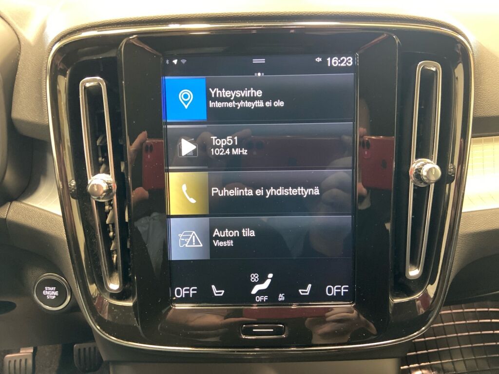 Volvo XC40 2018 Musta