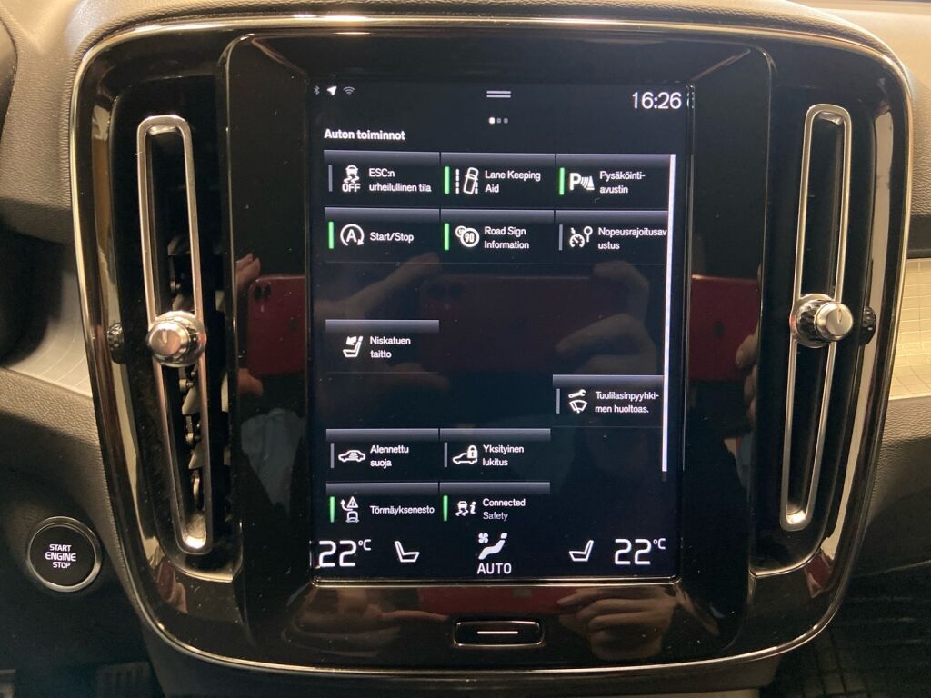 Volvo XC40 2018 Musta