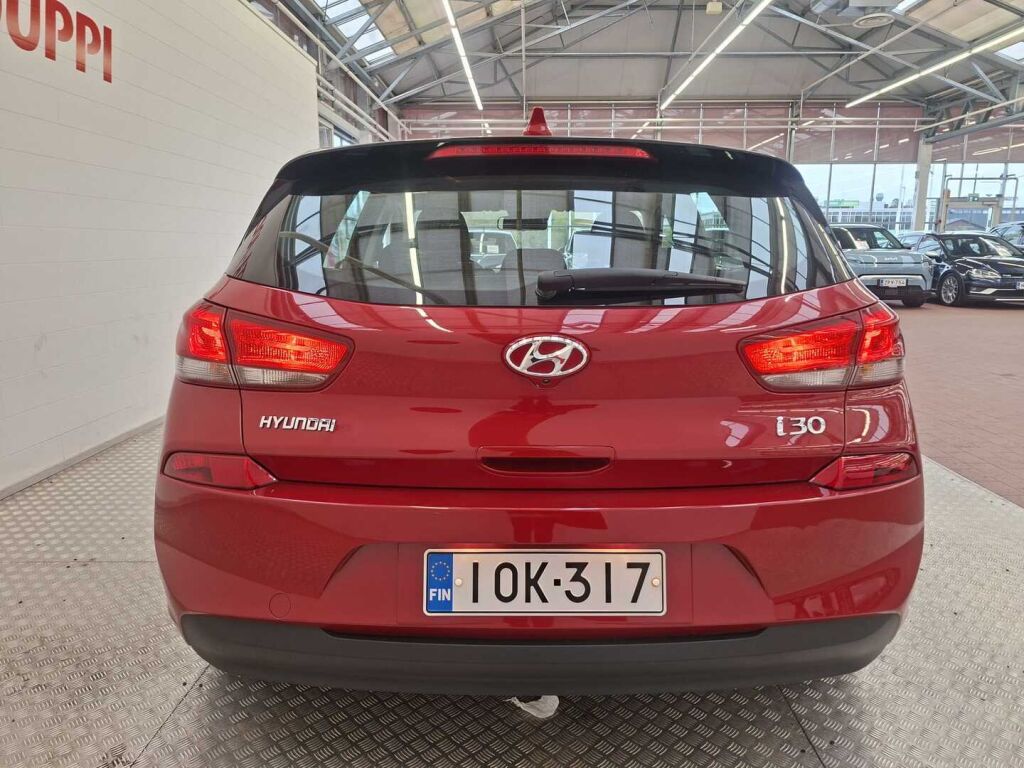 Hyundai i30 Hatchback 2019 Punainen