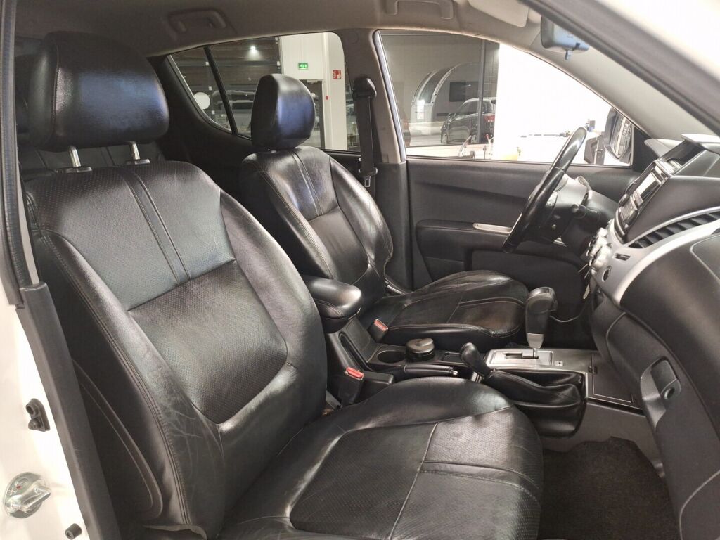 Mitsubishi L200 2014 Valkoinen