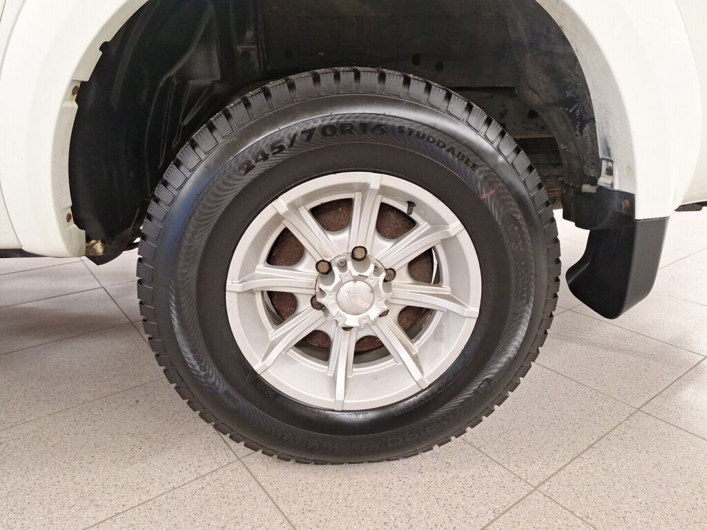 Mitsubishi L200 2014 Valkoinen