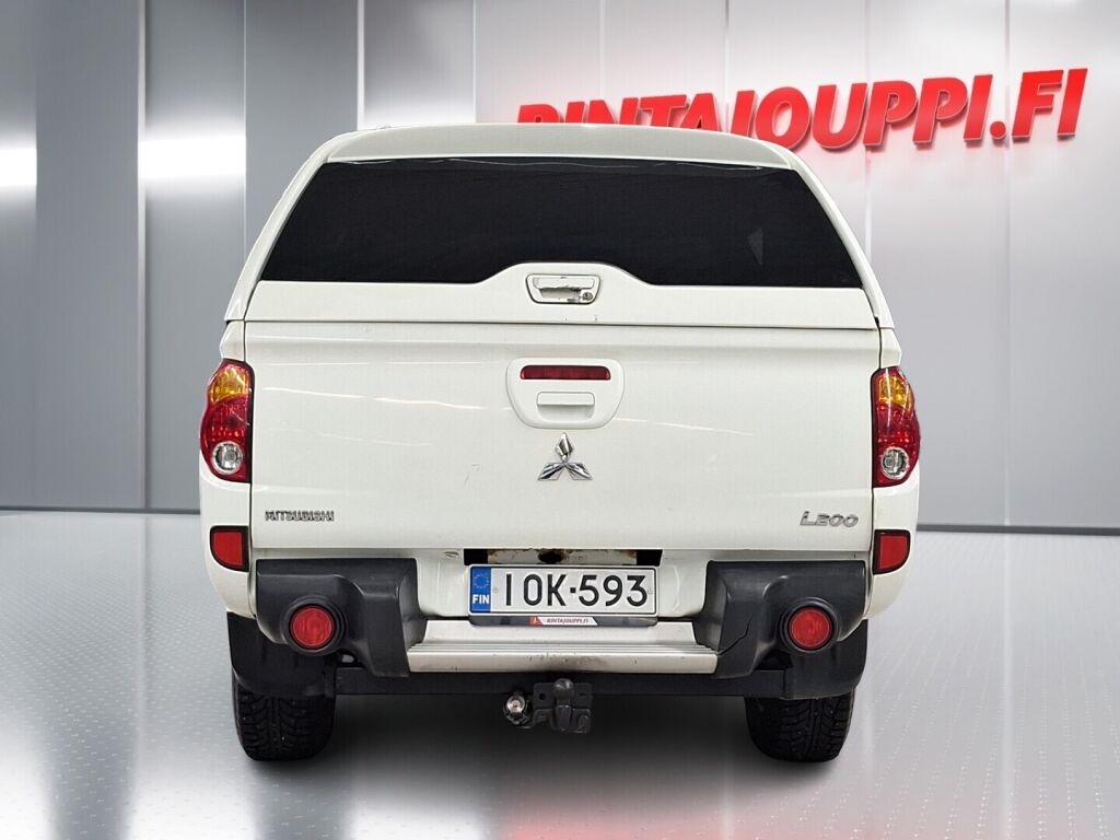 Mitsubishi L200 2014 Valkoinen