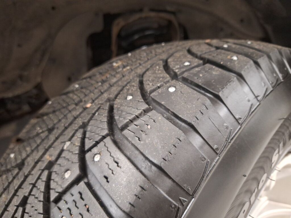 Mitsubishi L200 2014 Valkoinen