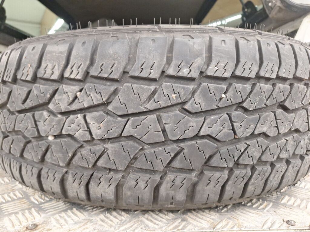 Mitsubishi L200 2014 Valkoinen