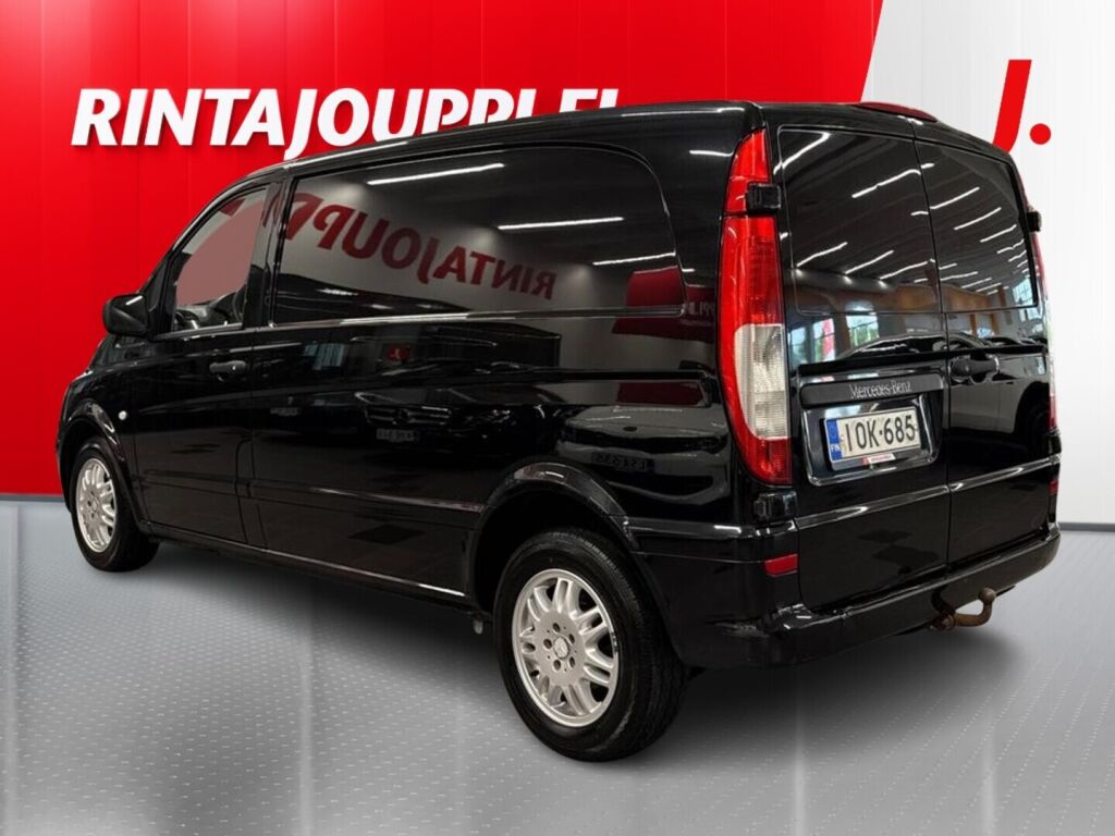 Mercedes-Benz Vito 2011 Musta
