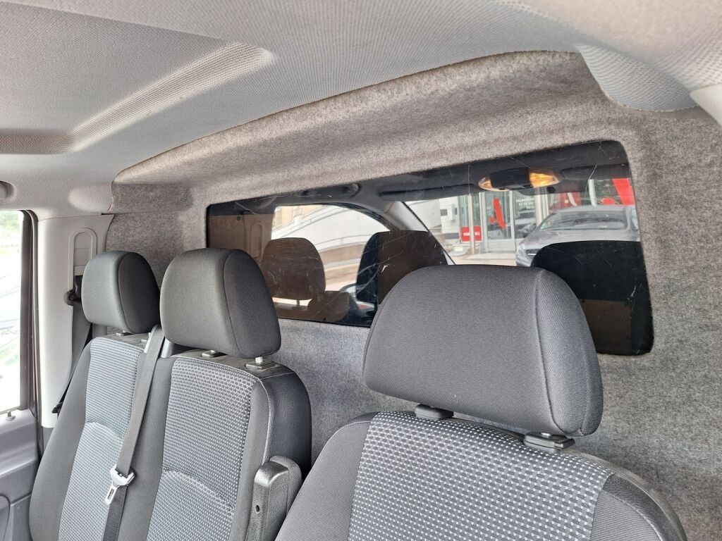 Mercedes-Benz Vito 2011 Musta