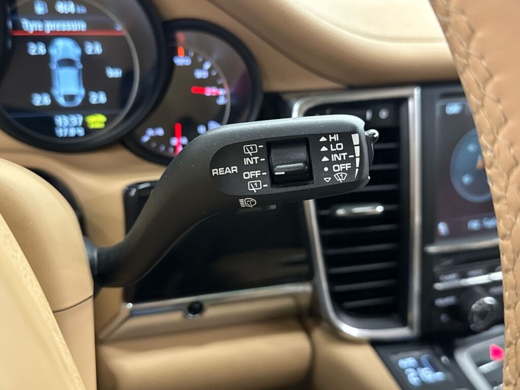 Porsche Panamera 2012 Valkoinen