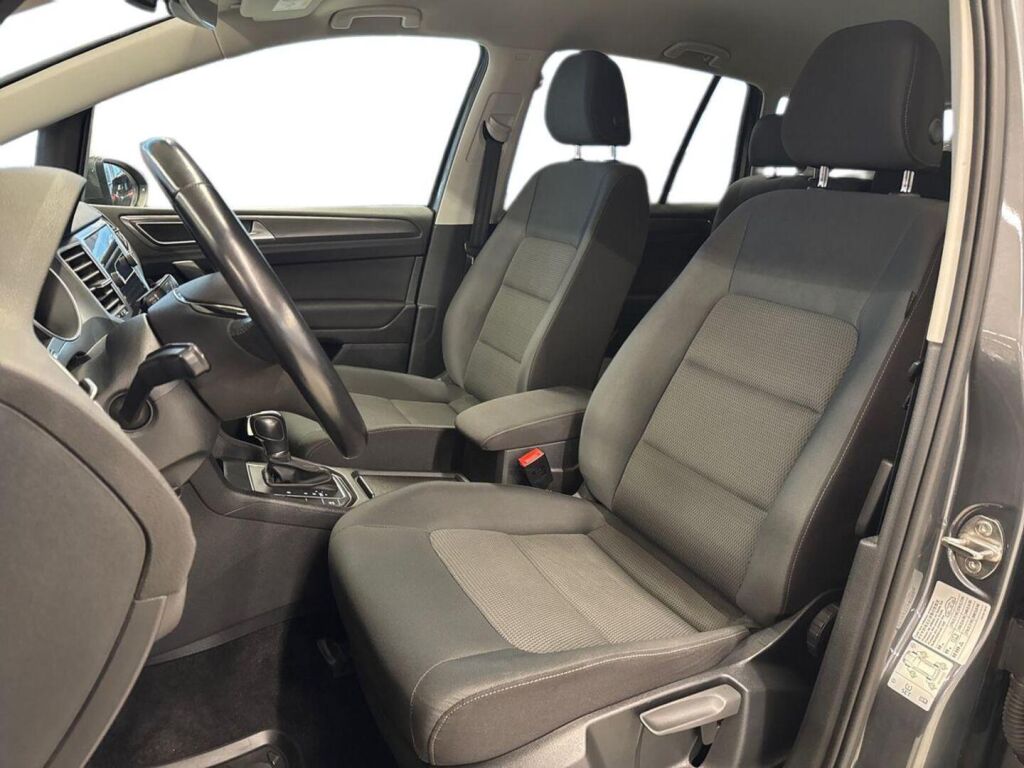 Volkswagen Golf Sportsvan 2018 Harmaa