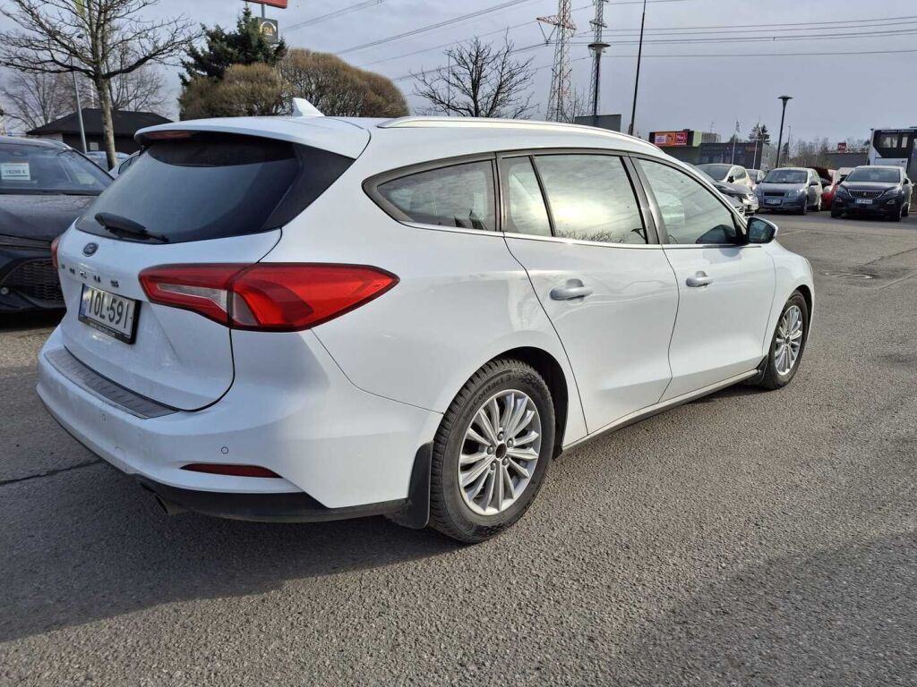 Ford Focus 2019 Valkoinen