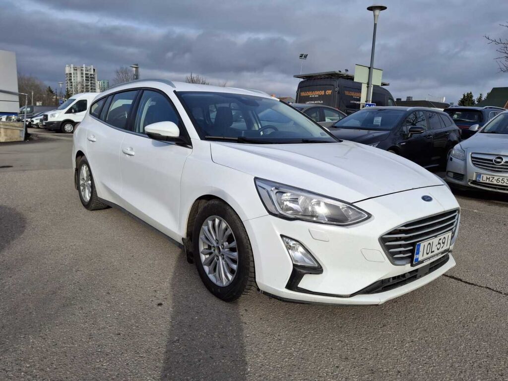 Ford Focus 2019 Valkoinen