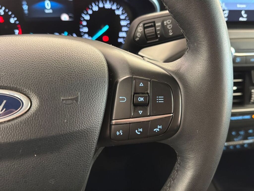 Ford Focus 2019 Sininen