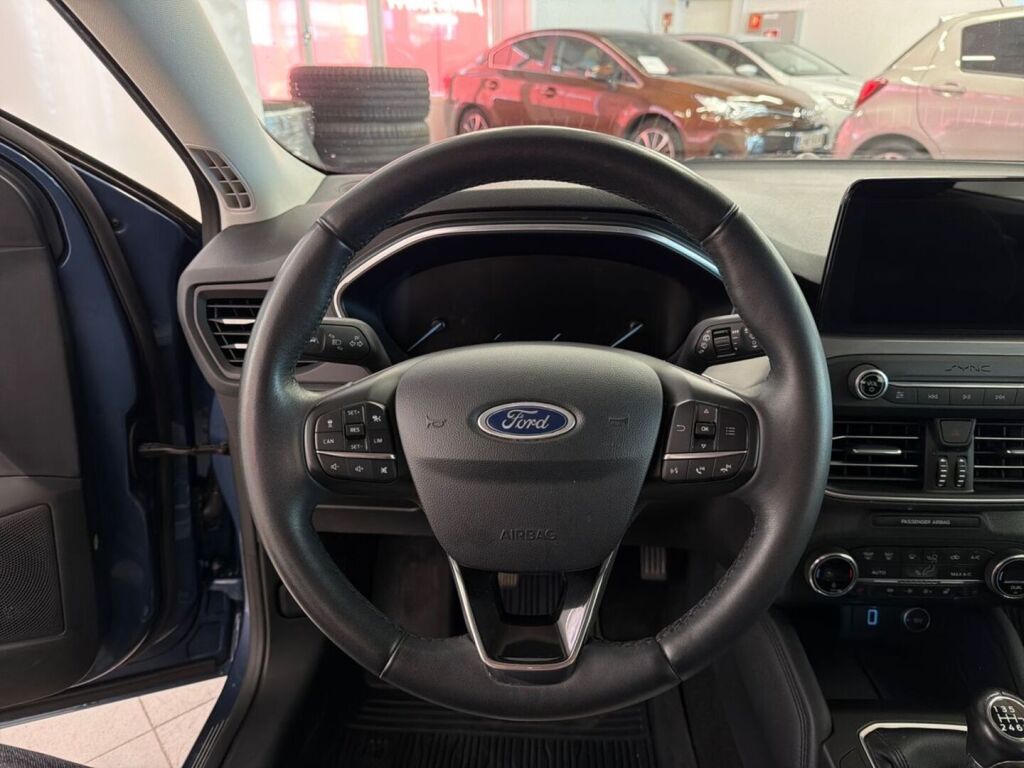 Ford Focus 2019 Sininen