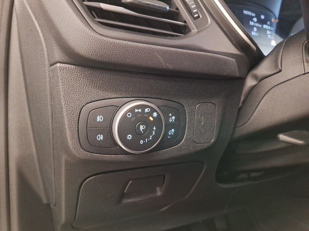 Ford Focus 2019 Harmaa